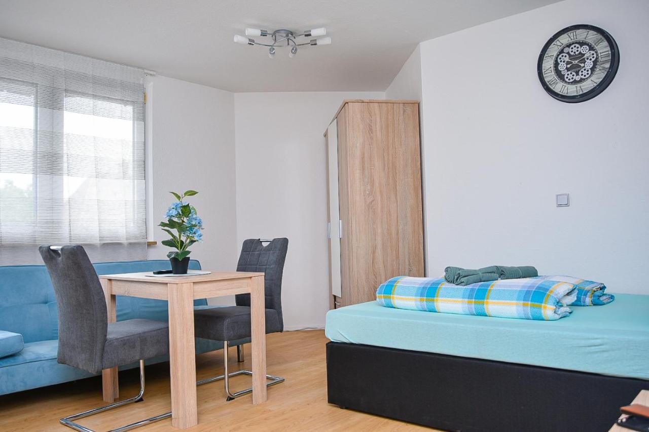 Ruhige Wohnung Im . Private Parkplatz ,Balkon ,Netflix Nuremberg Extérieur photo